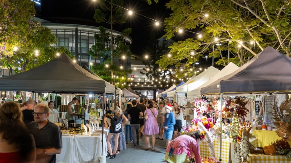 Christmas Twilight Markets